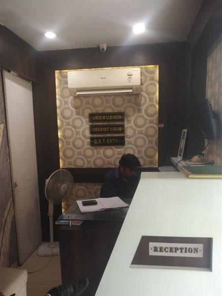 Townhouse 1182 Hotel Tirupati Galaxy Kānpur Eksteriør bilde