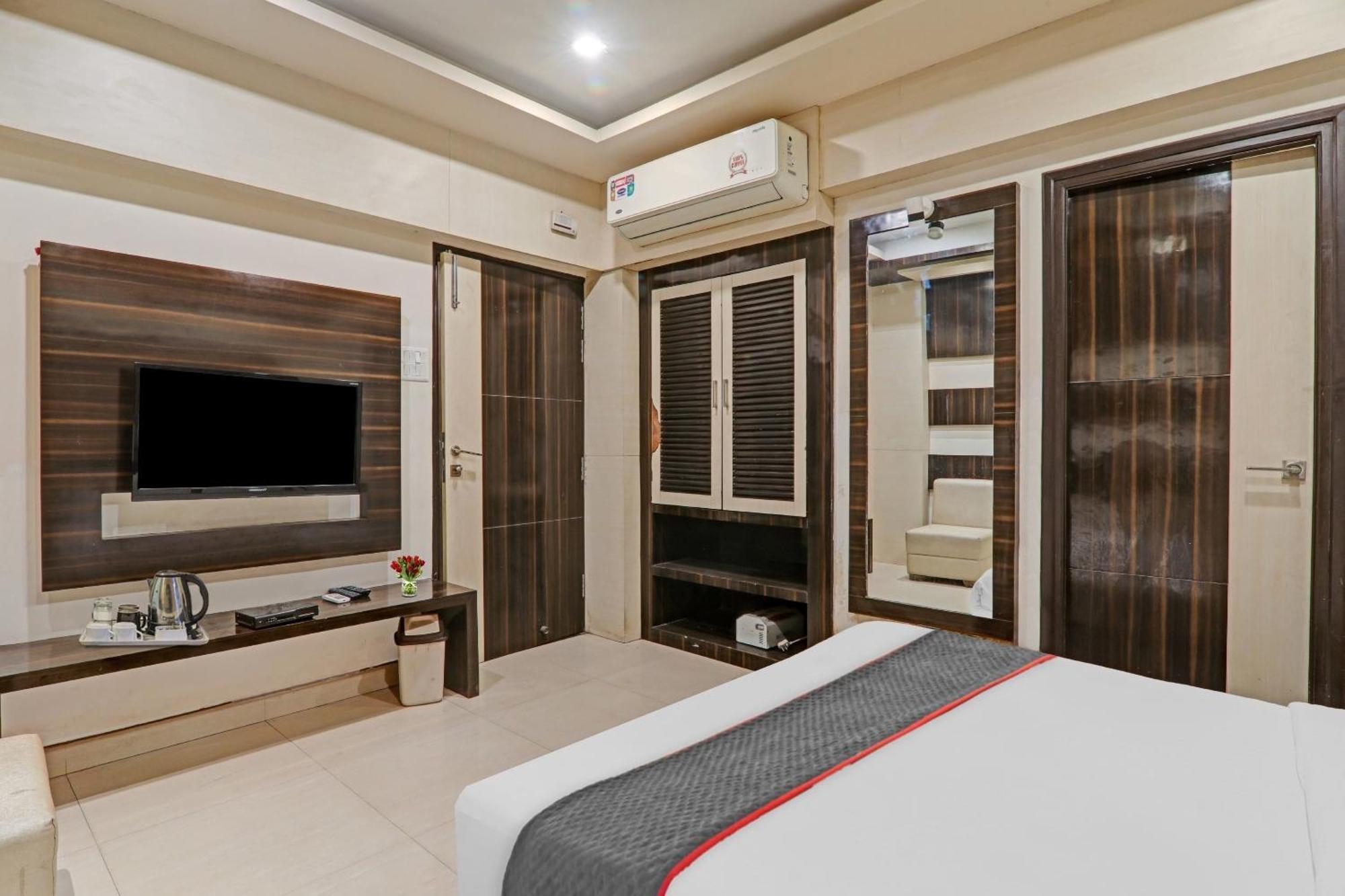 Townhouse 1182 Hotel Tirupati Galaxy Kānpur Eksteriør bilde