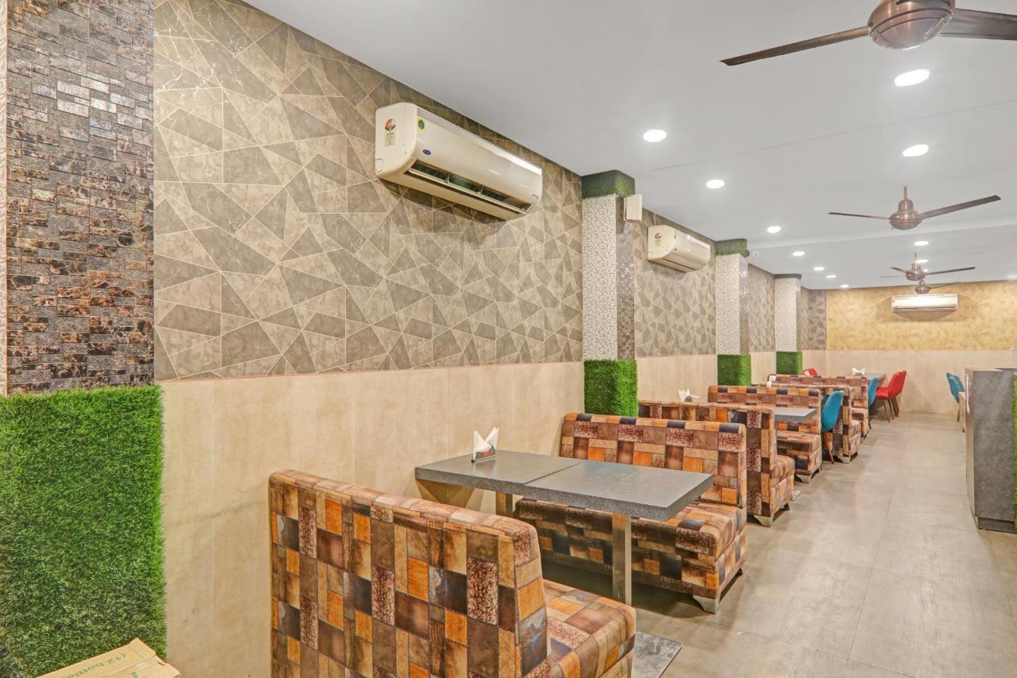 Townhouse 1182 Hotel Tirupati Galaxy Kānpur Eksteriør bilde