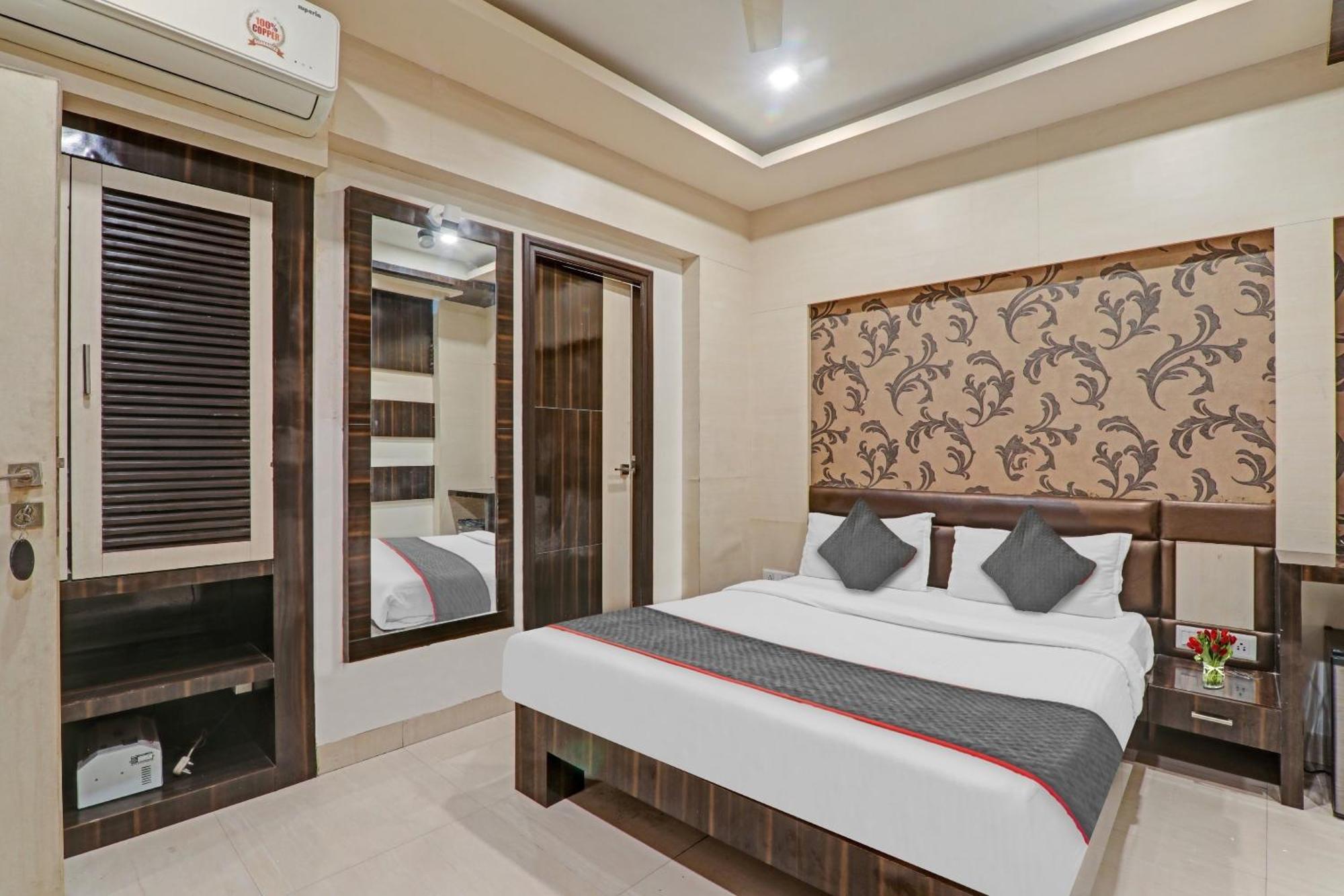 Townhouse 1182 Hotel Tirupati Galaxy Kānpur Eksteriør bilde